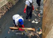 BRI KC Joglo Laksanakan Program “Jaga Sungai, Jaga Kehidupan” Dengan Membersihkan Sungai Gebuyuran, Kota Tangerang