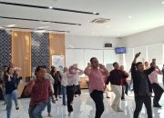 Tingkatkan Kesehatan dan Semangat Kerja, BRI BO Jakarta Daan Mogot Gelar Senam Pagi Rutin