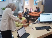 Wujudkan Transaksi Praktis, BRI Cabang Hayam Wuruk Dampingi Nasabah Aktivasi Digital Banking